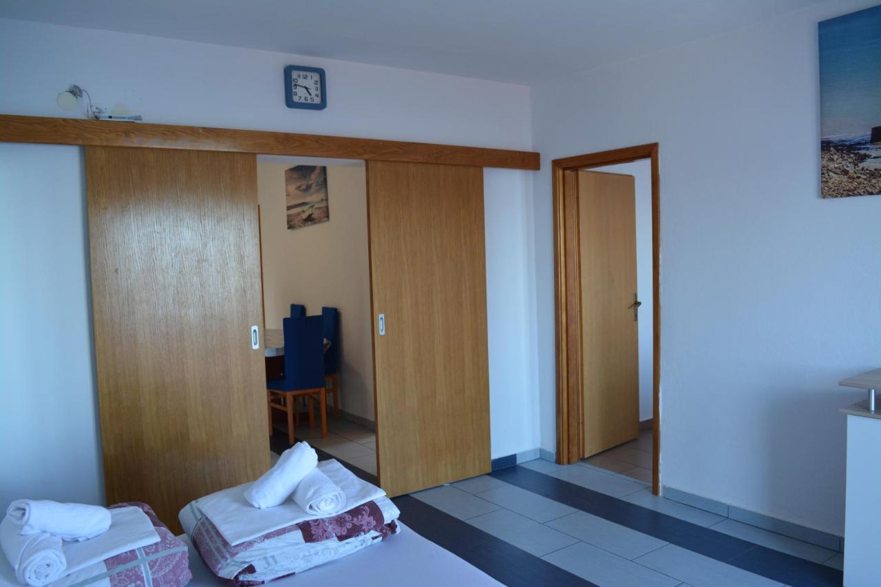 Apartments & Room Madi เซนญ์ ภายนอก รูปภาพ